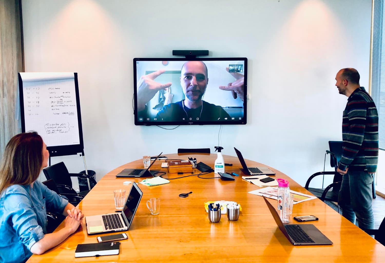 instalación audiovisual de tu oficina